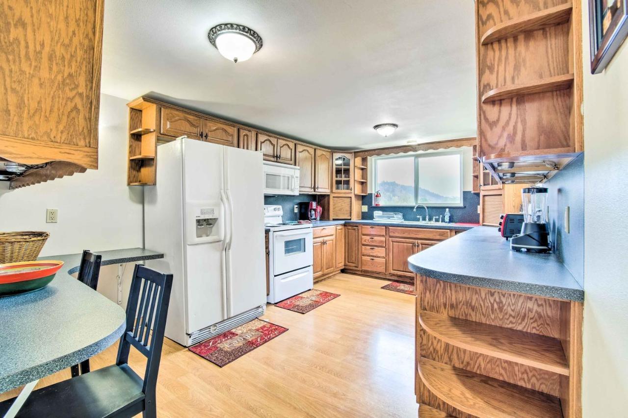 Quaint Coquille Getaway Near Beaches And Parks! Bagian luar foto