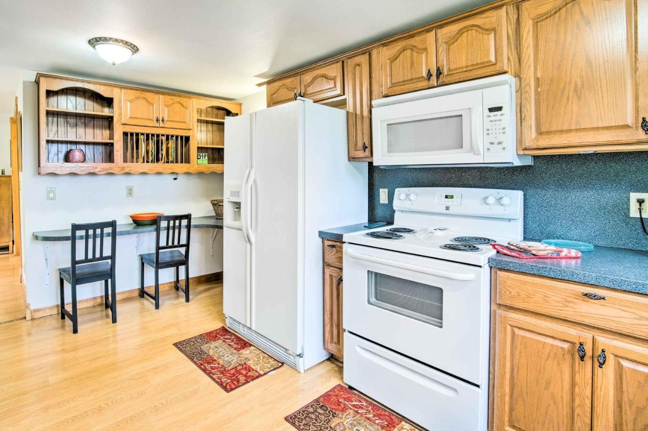 Quaint Coquille Getaway Near Beaches And Parks! Bagian luar foto